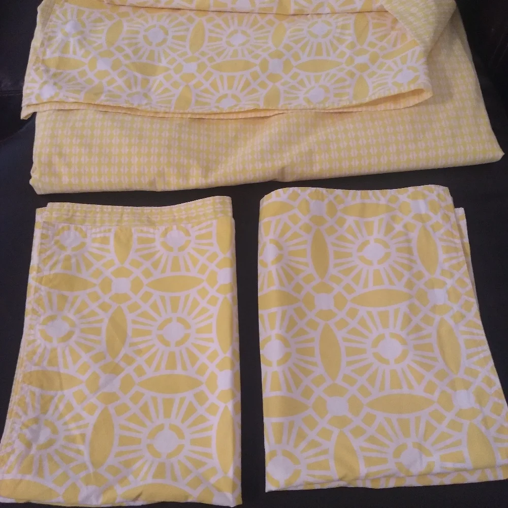 City Loft Duvet Cover Set Full / Queen Size Yellow White
